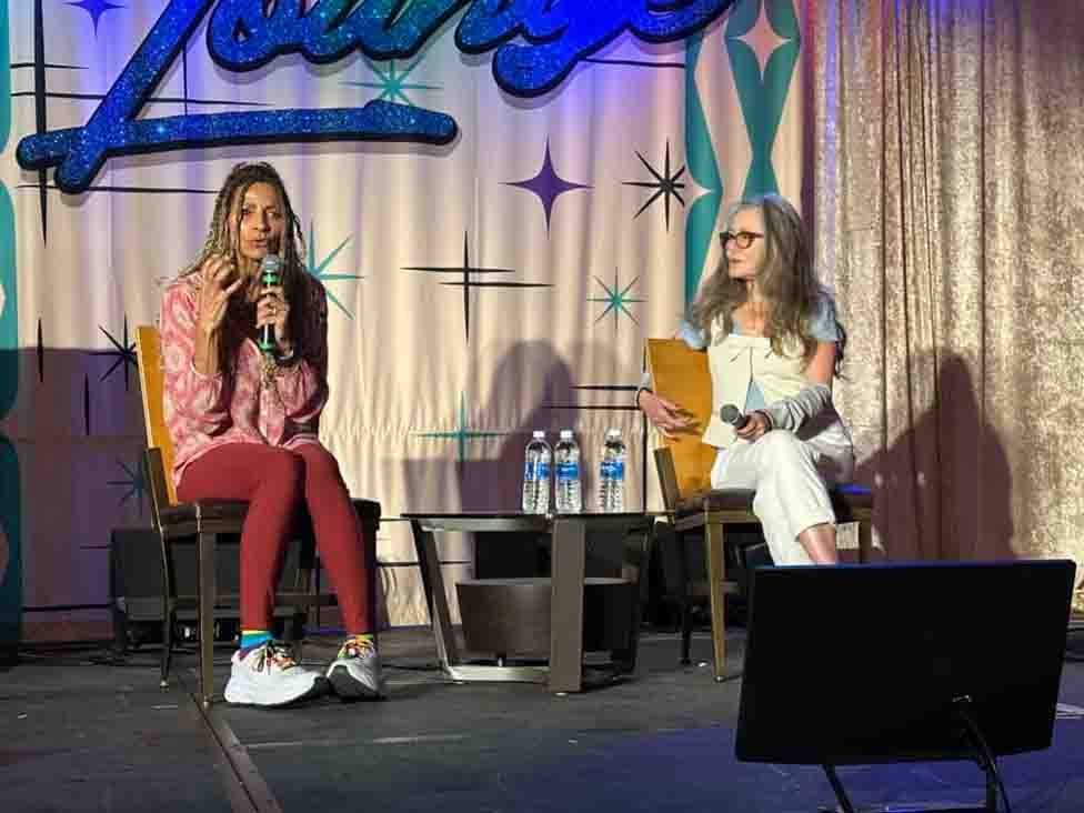 The Lounge Stage